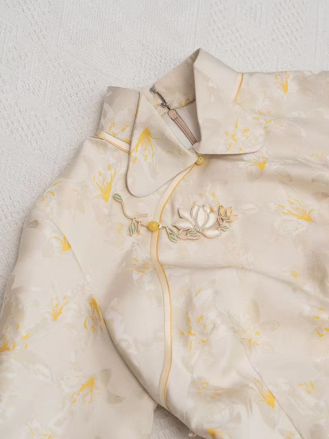 Song Brocade Silk Qipao with Narcissus and Lily Motifs