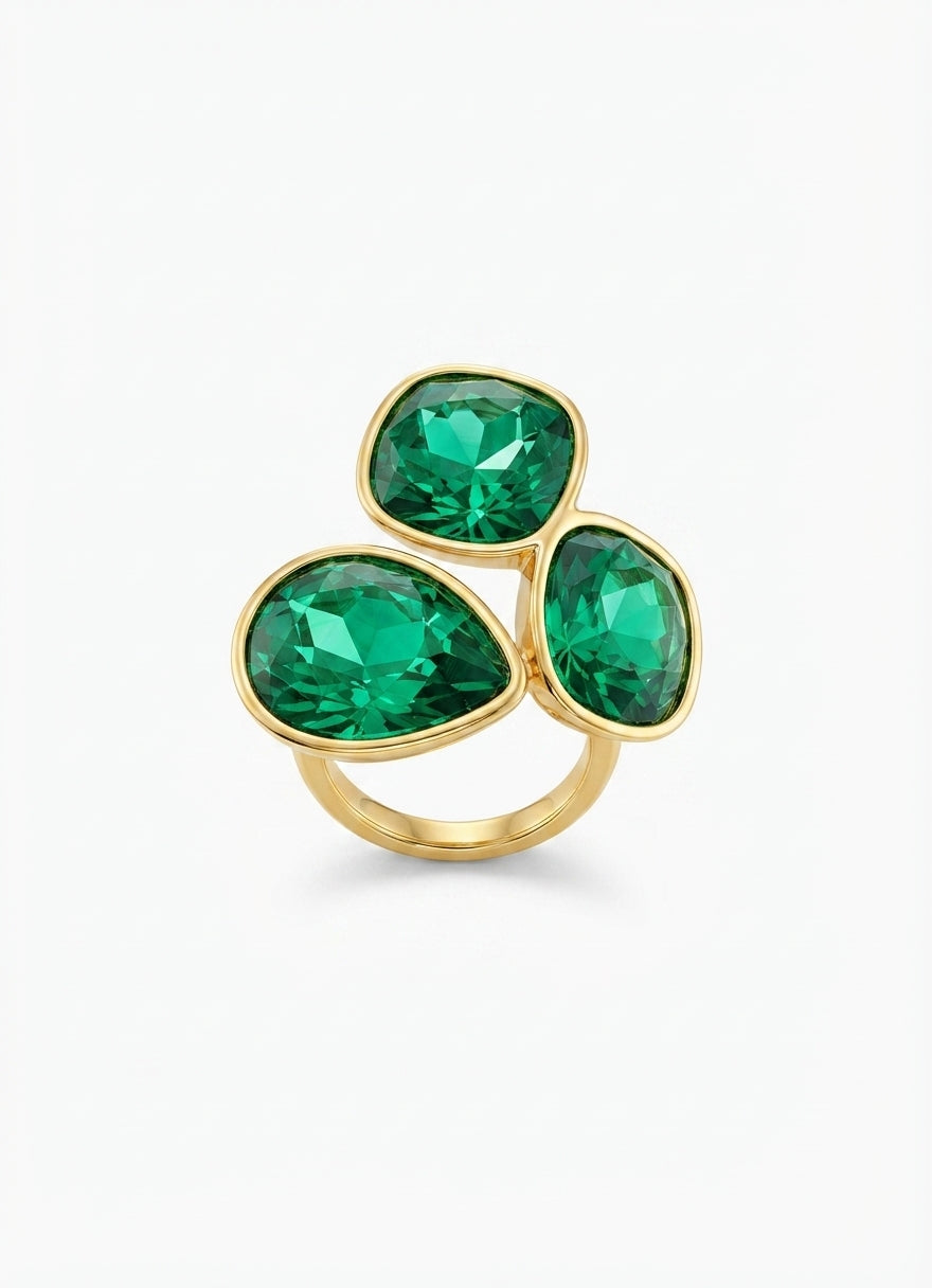 emerald green crystal trio ring main view