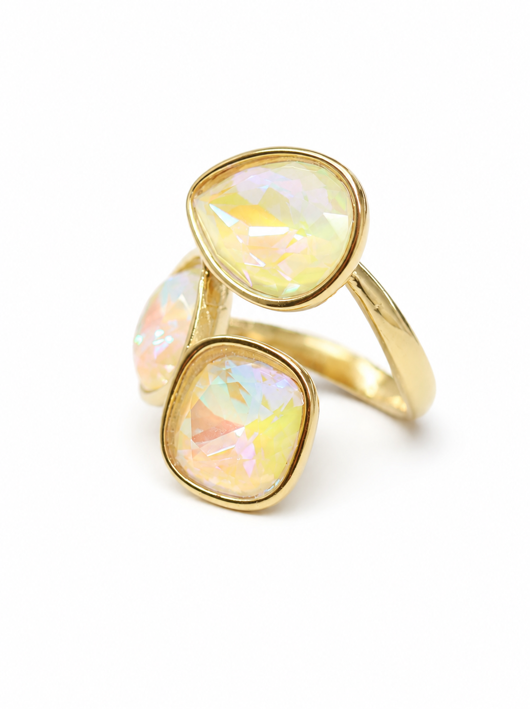 opal trio ring main view
